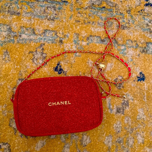 Authentic Chanel bag - Picture 3 of 9